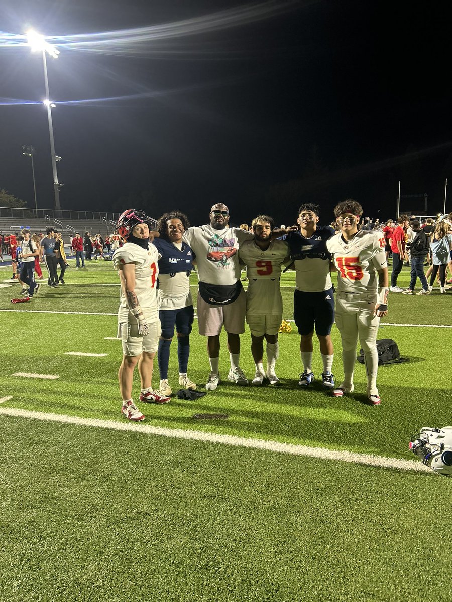 We grind together, We Shine together

FOE, Family Over Everything
