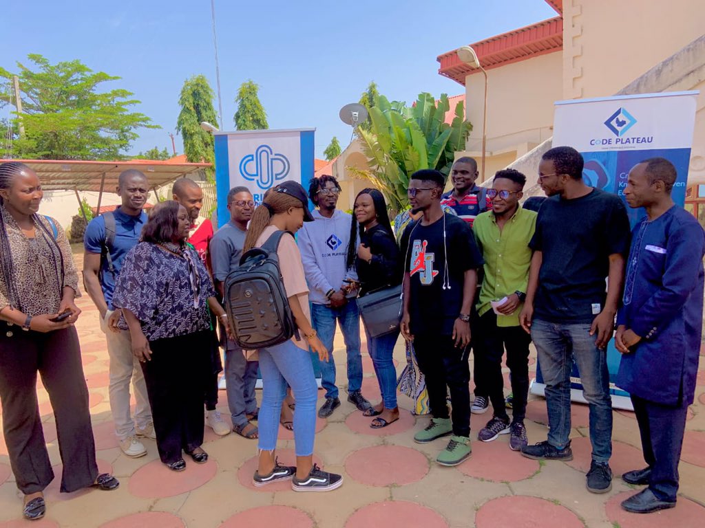 code_plateau's tweet image. Congratulations to the incredible cohorts of Code Plateau Data Science 6.0.

Out of 80 fellows, 29 have successfully graduated and defended their projects earlier today. 🙌

#CodePlateau
#DataScience