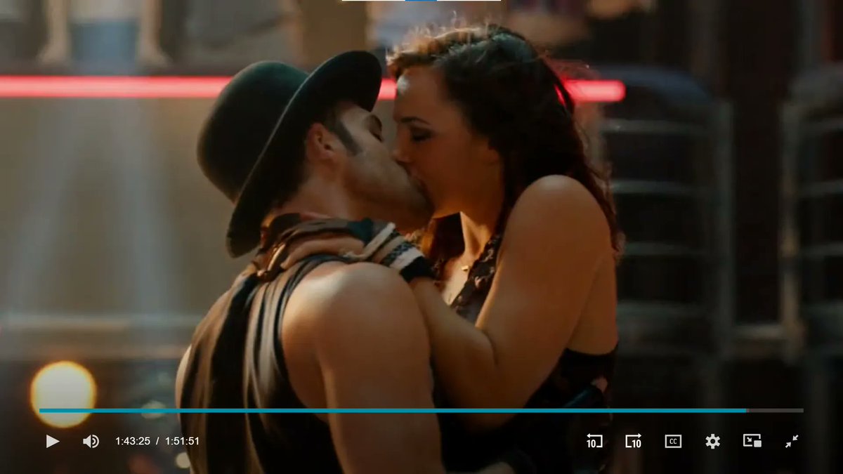 NerdyWeirdo77's tweet photo. You got to love the way Andie fixes his hat before she kisses him
#RyanGuzman #BrianaEvigan #StepUp5AllIn #StepUpAllIn https://t.co/TKYm24IeRl