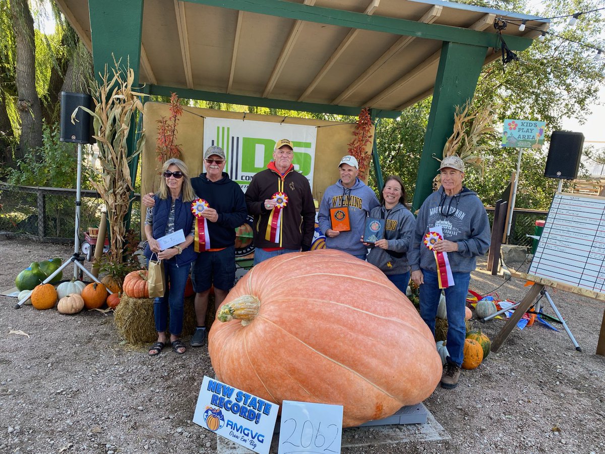 pumpkinfanatic's tweet photo. We broke our Wyoming state record and Amy and I have  grown Wyoming's first one ton pumpkin!! We have now grown the 3 heaviest pumpkins in Wyoming. Wyoming growers  did incredible at the weigh-off competition and all four growers placed in the top 5.
@daily_cowboy #recordpumpkin https://t.co/1XoMRrSxya