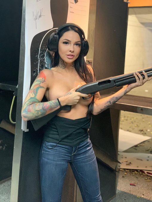 😏 don&rsquo;t fuck with me https://t.co/dsMmRYmdw2