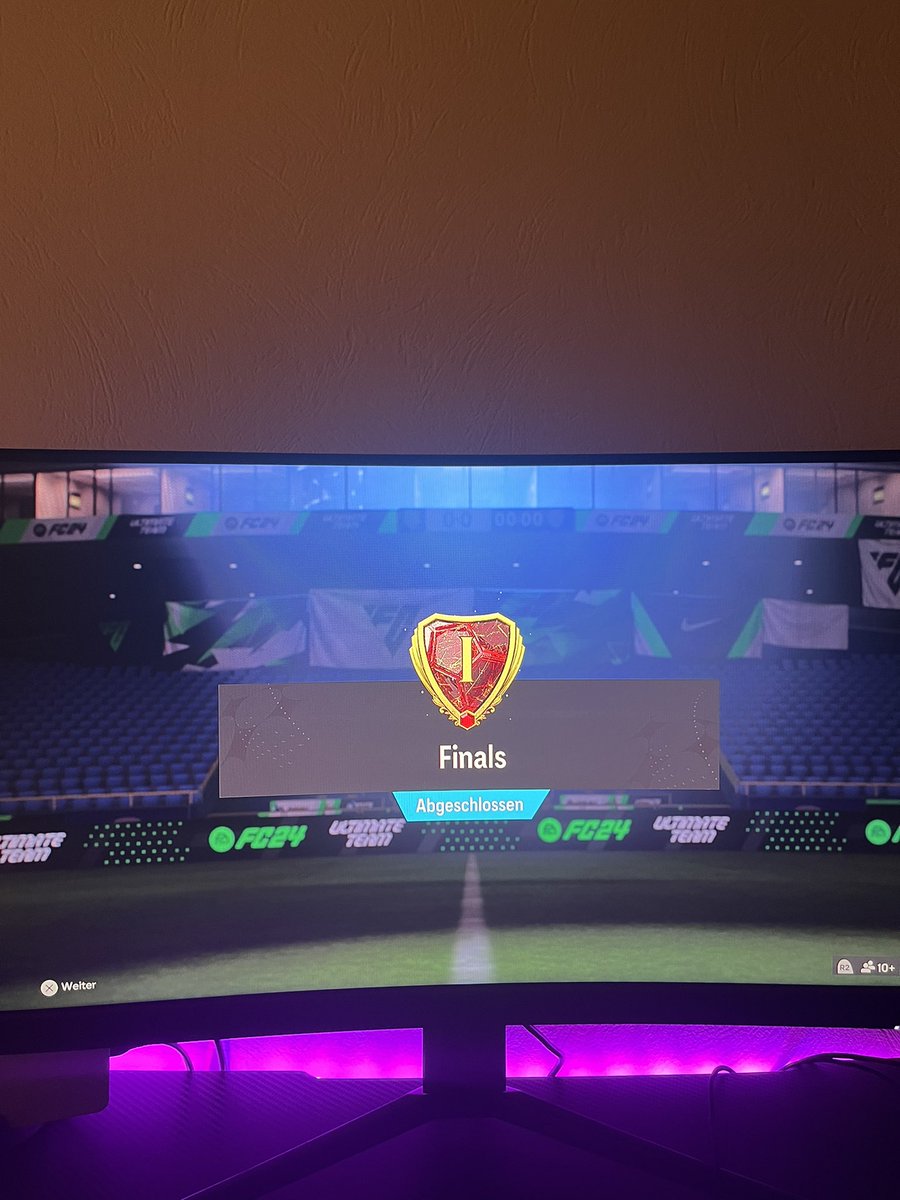 Officialsalih36's tweet photo. Rang 1 ✅

#fc24 #esport #elite #EAFC24 #EAFC #weekendleague #futchampions https://t.co/YpMoYzLQkB