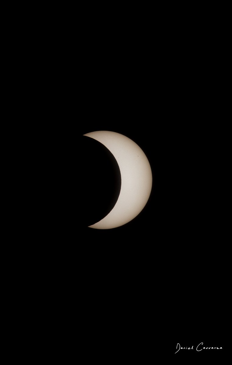 DanielCarranza_'s tweet photo. 🌛 https://t.co/ImeECh93ji