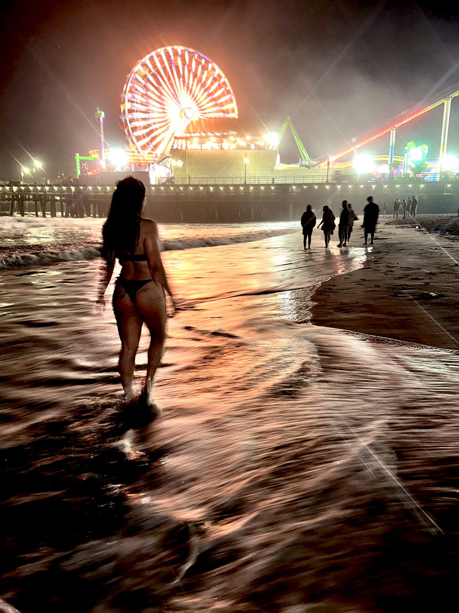 new girl in town 🖤