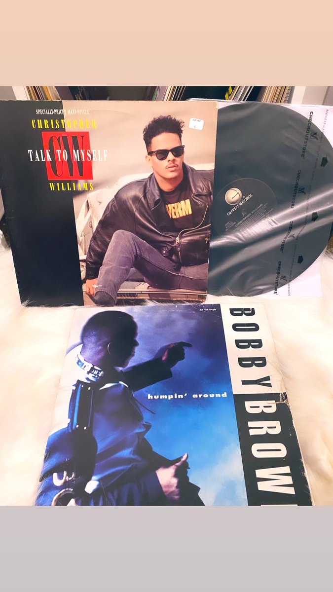 JennyMChristian's tweet image. New new babies for my collection 📻⚫️🎤🎶🫶🏾 #ChristopherWilliams #BobbyBrown #Vinyls #Music