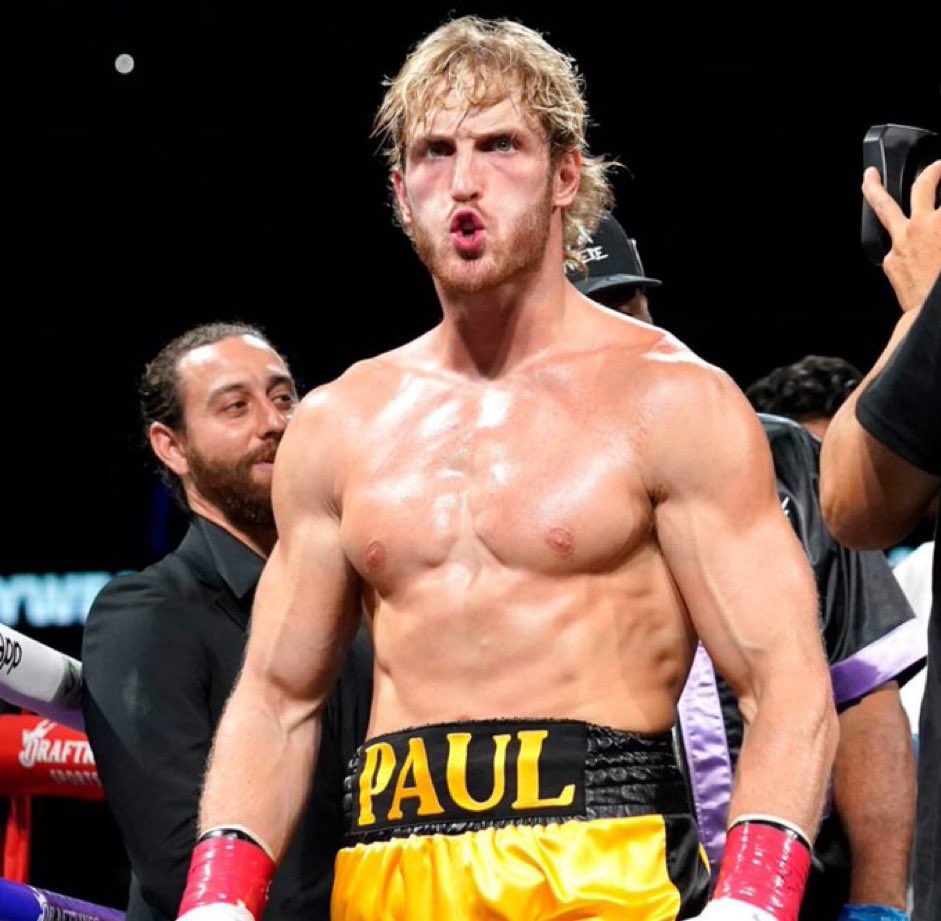 Daily Loud tweet media