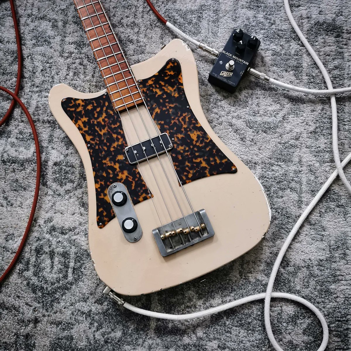 Fidelity Guitars tweet media