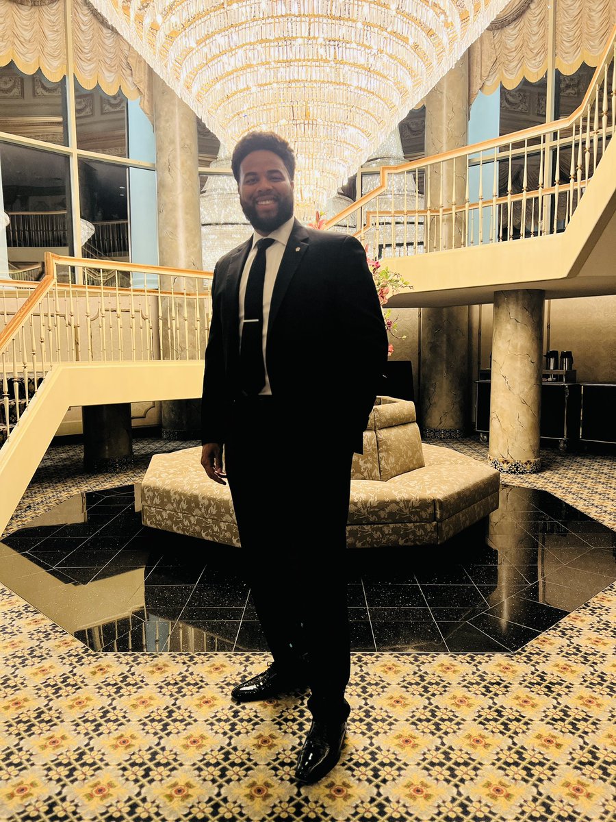 Had a great time at the 2023 Maryland Teacher of the Year: Leading the Future 33rd Annual Awards Gala 🏆 2023 <a href="/calvertnet/">Calvertnet</a> TOY John Allen
#calvertshines ☀️
#leading4excellence
#setthebarmeetthebarexceedthebarraisethebar