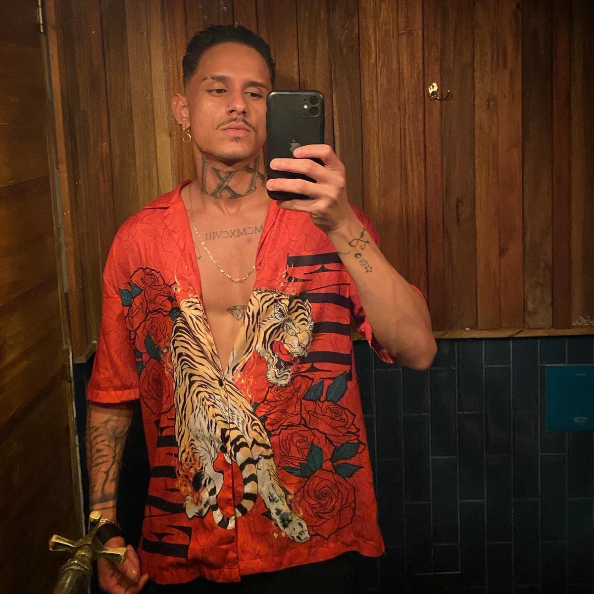 Come to me. 🫵🏽😼