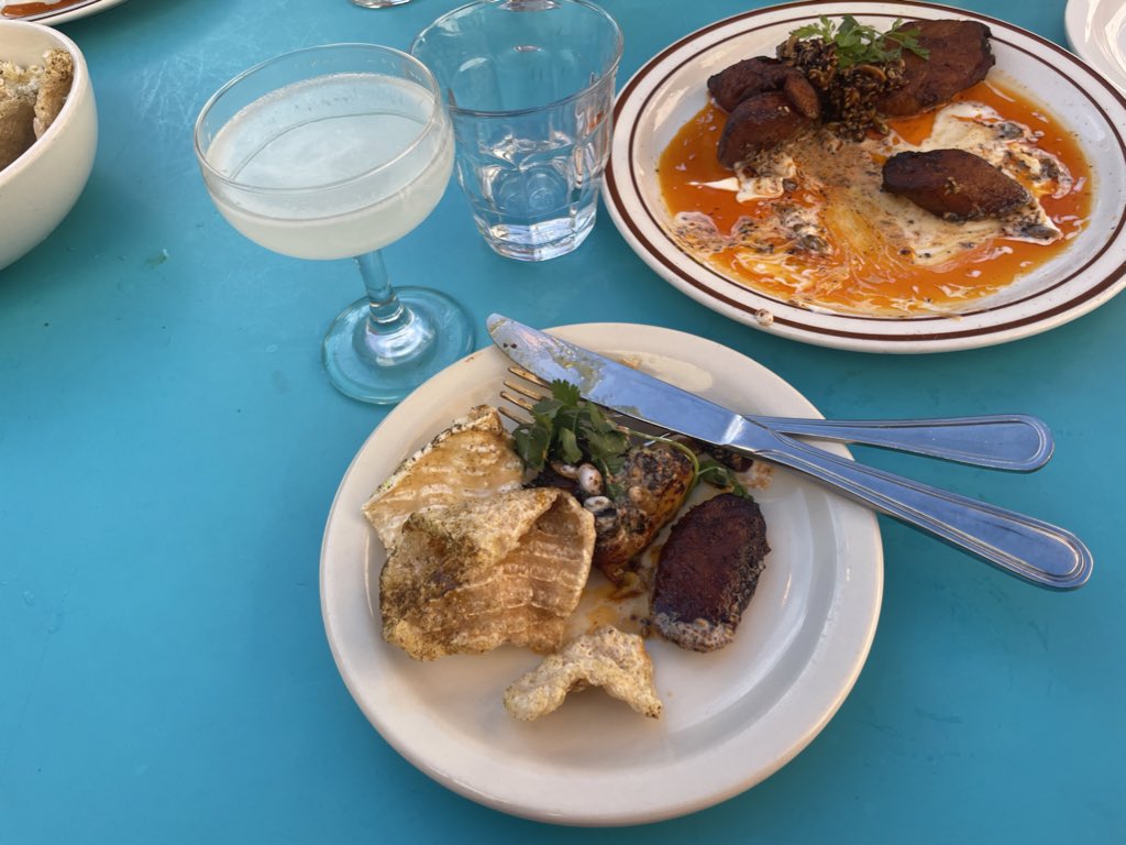 AlexPalombo's tweet photo. @DoctorGumbo I did not get a picture of the French 75 at Tableau because I drank it too fast. 

But these matcha + crema plantains and cracklings and daiquiri at Cain &amp; Table are excellent. 

🍌 🐷 @DoctorGumbo https://t.co/L8TqNqTJHD
