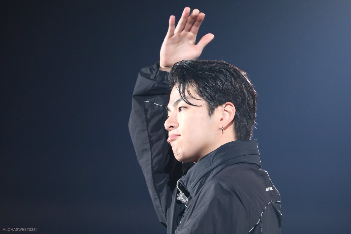 Junefiles's tweet photo. #JUNHOE #JUNE #구준회 @tkwpcnfak https://t.co/fMolWwhs4f
