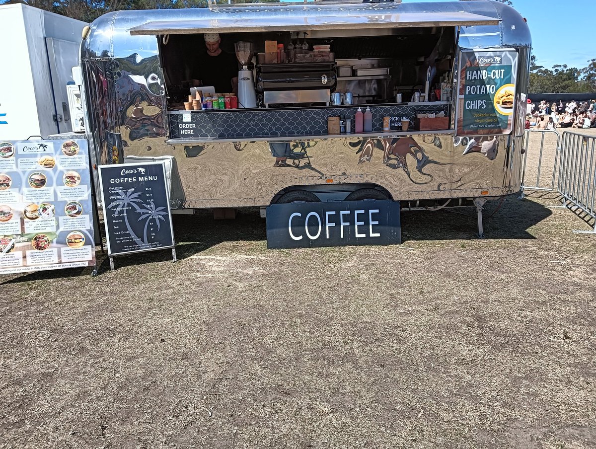 APB out at @YoursandOwls for a grumpy old prick wearing an Akubra and pushing a walker 😀🤣

The fantastic Lauren (and Sarah) made sure I got access to the stuff I should have yesterday. In a viewing area with an accessible toilet...AND THERE'S A COFFEE VAN NEARBY #Milhouse