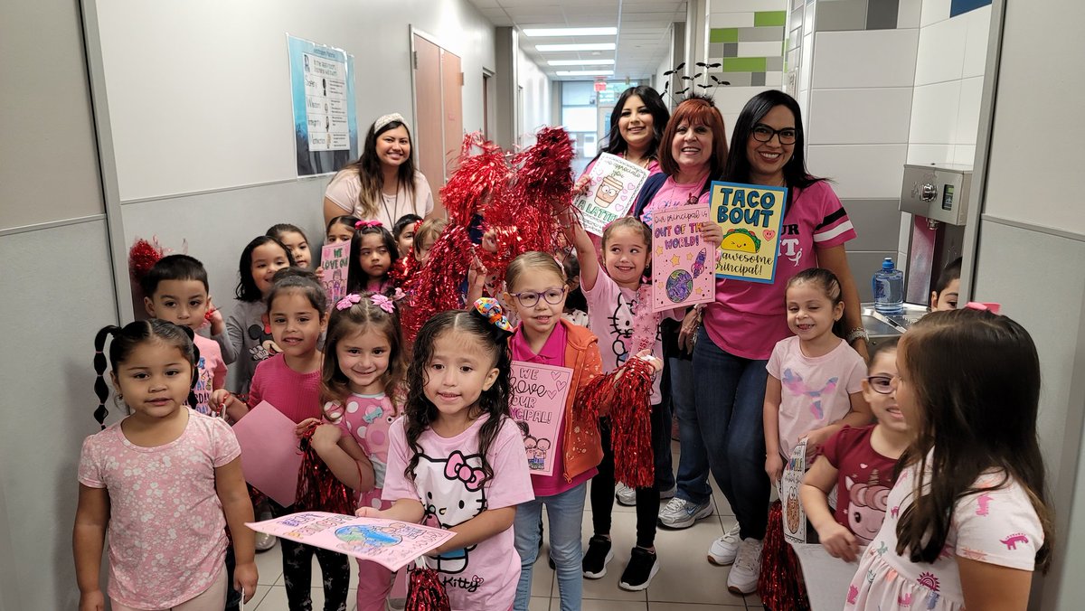 BettyM007's tweet photo. Pink out Friday. Celebrating our Principal @Barwill71 @BarronTeaches @duryeaschool @TASSNEWTON https://t.co/ECM4UKl9tm