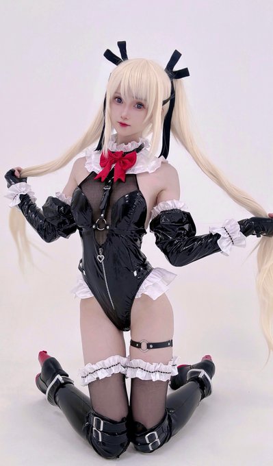 Twitterのコスプレ画像31