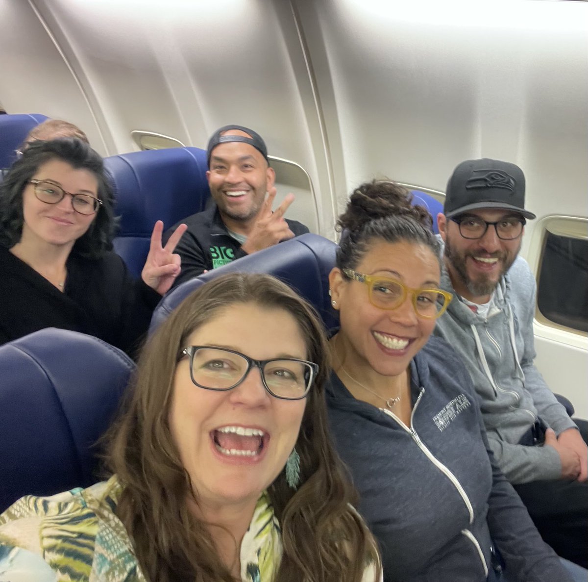 Rebecca Midles tweet media