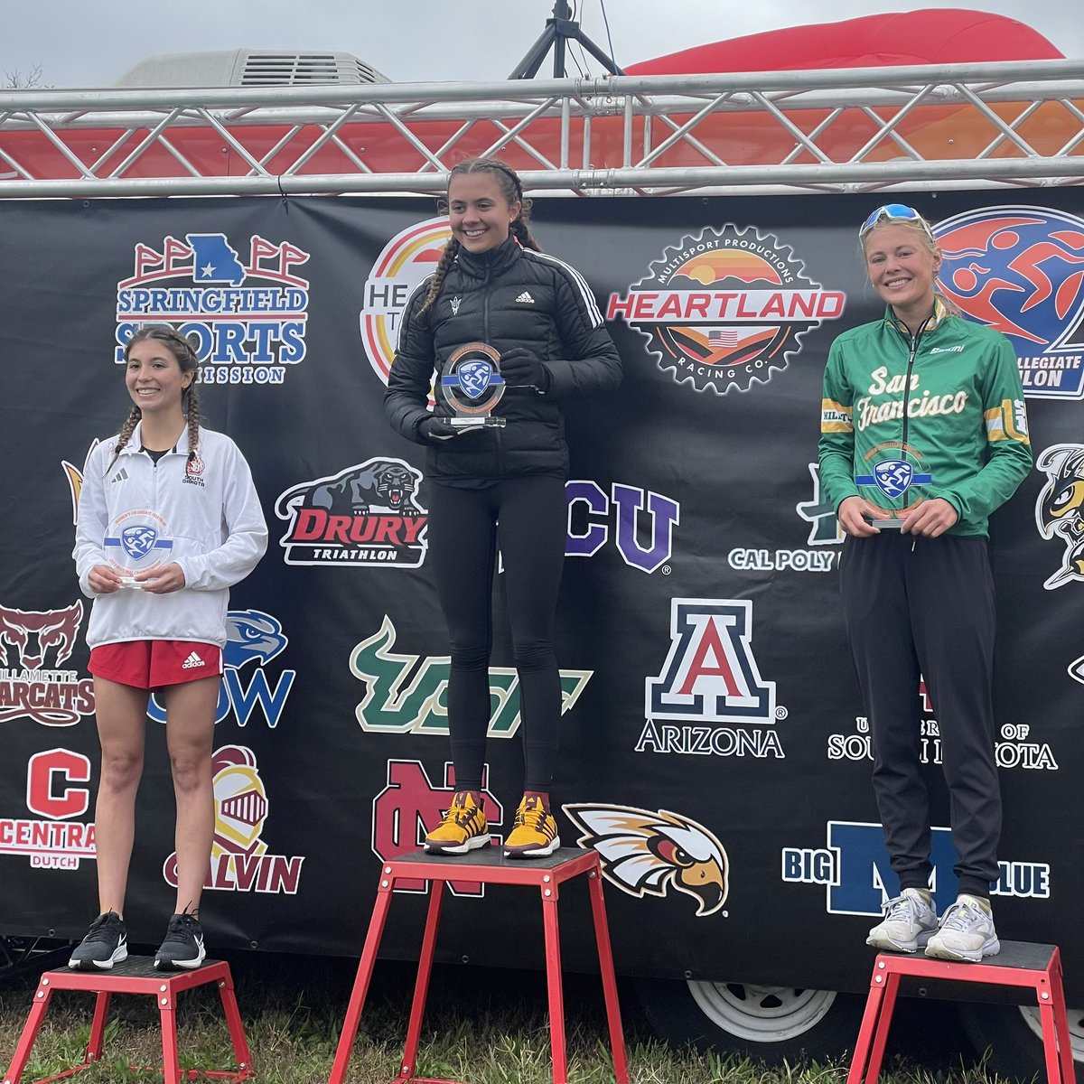 USFTriathlon's tweet photo. Great day to be a Don 😄⁣
⁣
-Second place team finish at the West Regional ✅⁣
-⁣Second place finish for Molly ✅
-Three Dons in the top 10 ✅

📰Full Recap: https://t.co/NgwzPQUWUY

#USFDons https://t.co/dReBHsoZAB