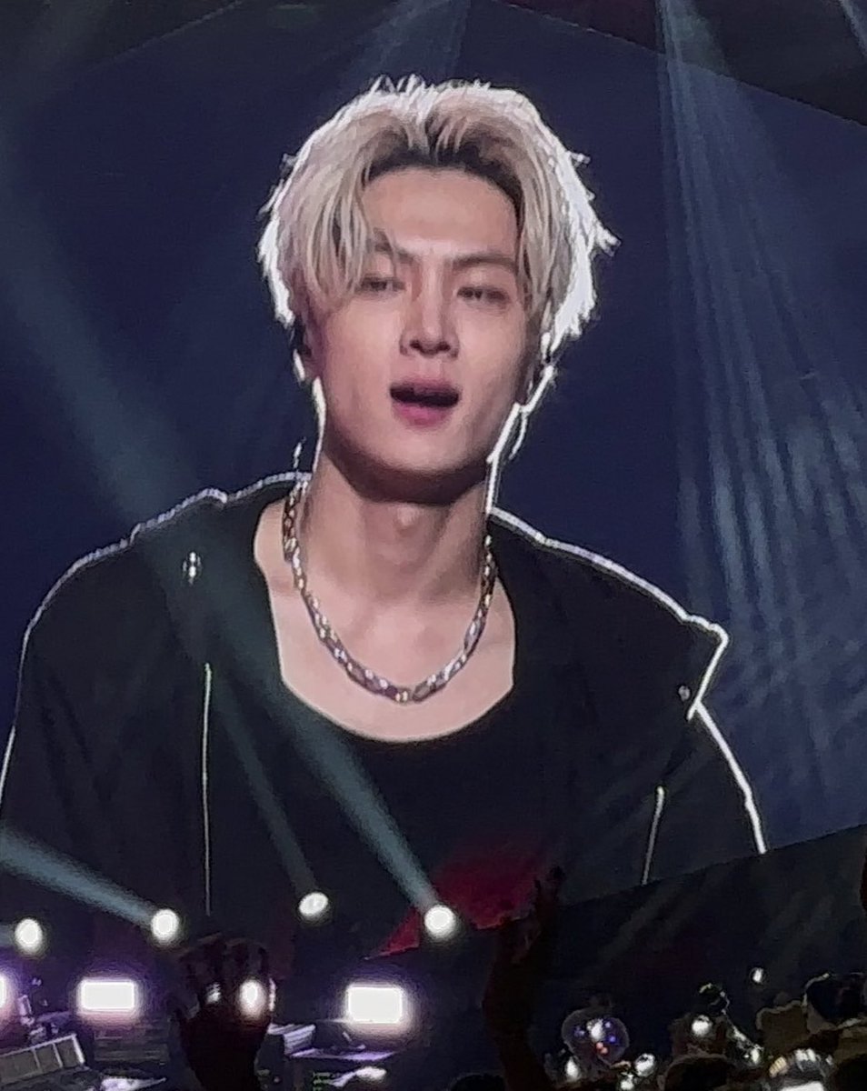 หล่อออร่าบนจอใหญ่มากกก