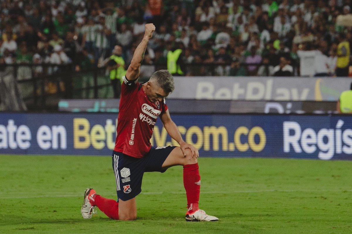 🔴🔵
¡Gloria a Dios!