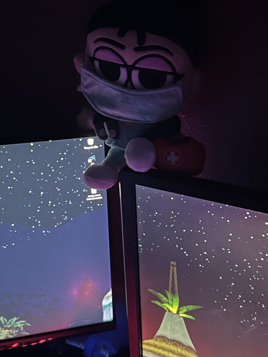 Just as advertised, she will watch me and judge me while I game <a href="/Nurse_VO/">Nurse</a>