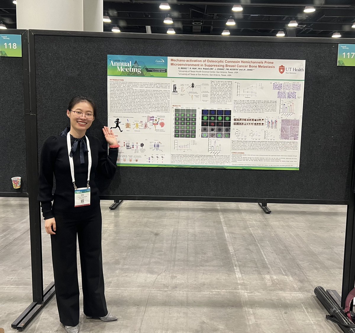 Presenting Jiang lab’s work at <a href="/ASBMR/">ASBMR</a>, Vancouver, CA. We have topics about connexin regulating OA, adipogenesis, cancer bone metastasis <a href="/WangxUT12/">Xuewei Wang</a> . Congrats to <a href="/FrancyMAcosta/">Francisca Acosta</a> for the underrepresented minority mentorship award and <a href="/Huatouer/">Rui Hua</a> for the travel award! 🎉🎉<a href="/JeanJiang17/">Jean Jiang</a>