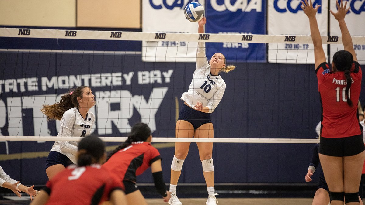 Battle of the Bays Between <a href="/CSUMBvolleyball/">CSUMB Volleyball</a> adn Cal State East Bay Goes The Distance bit.ly/46RAMto #WeAreMB