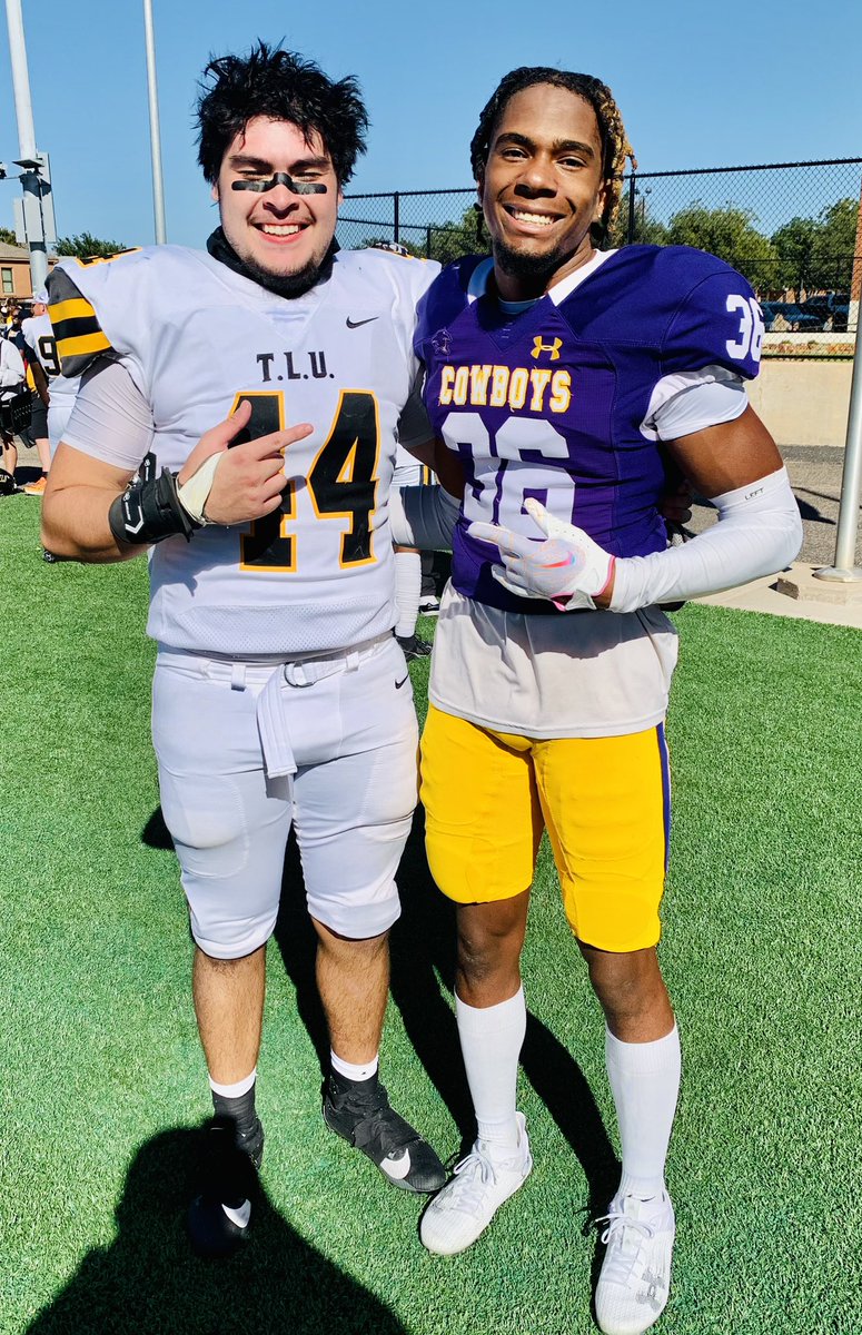 Love hearing from former players‼️ 

These dudes <a href="/Diegoavila214/">Diego Avila</a> &amp; <a href="/GregoryXHawkins/">3️⃣6️⃣Greg Hawkins</a> battled it out from opposite sidelines today, but will be brothers for life!

Great things in store for these young men! Love you guys‼️