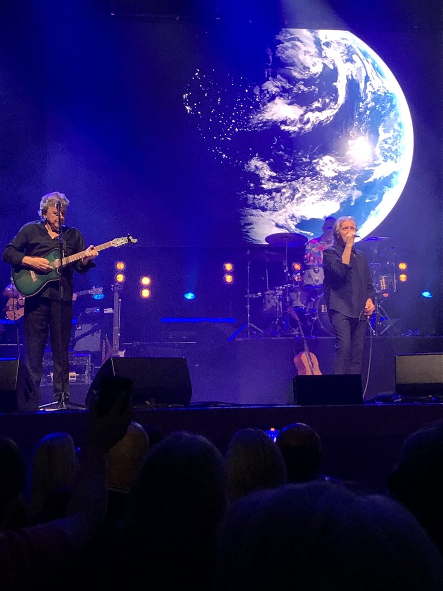 Nig65's tweet photo. First visit in 6 years to the recently renovated Civic Hall in Wolverhampton, to see- The Hollies https://t.co/E3onshGHDw