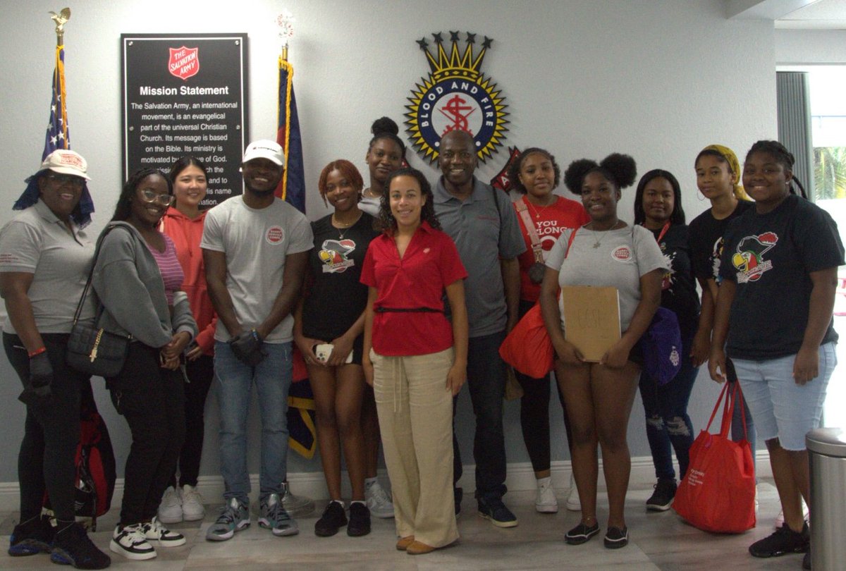 BarryCCSI's tweet photo. @BarryUniversity students and staff volunteered at The Salvation Army of Miami (@SalArmySouth) and The Caring Place (@No1isHomeless) on Barry���s Food Security Day (Oct. 14, 2023). Pictured: The volunteers at The Salvation Army with Katelyn Pounds, director of development. https://t.co/Qg3k16pnis