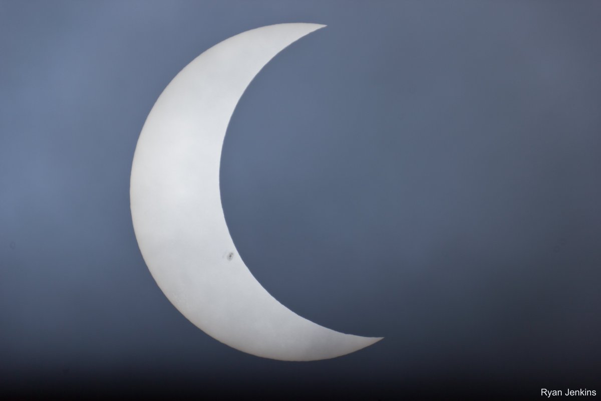 RyanJenkins312's tweet photo. Today's partial annular Eclipse from northeast Oklahoma, photo #1 is at peak (68% obscured) photo #2 you can see sunspot AR3465 and photo #3 is the cloud cover I had to deal with. @jamesaydelott @LauraMockWX #okwx https://t.co/NlhBofGfRk
