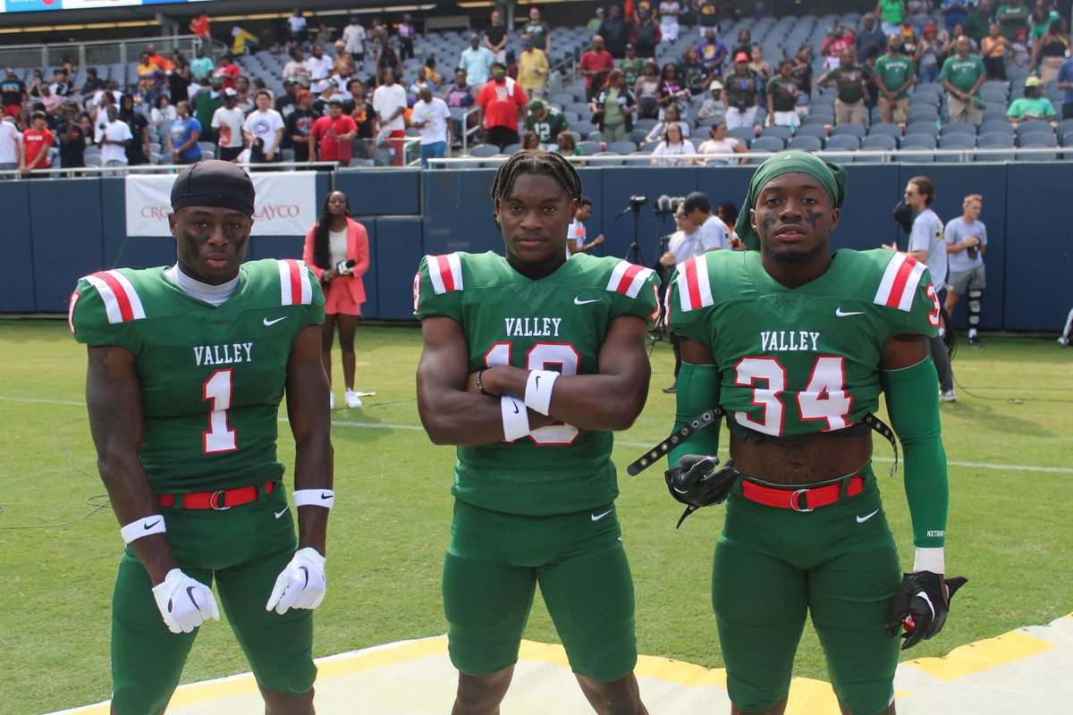 MayesZyonn's tweet photo. After a great talk with @CoachThompson6 I am happy to receive my first SWAC D1 offer from Mississippi Valley @JUCOFFrenzy @JuCoFootballACE @CoachCJ_Johnson 💚0️⃣
#AGTG https://t.co/nWjEvbRXrH