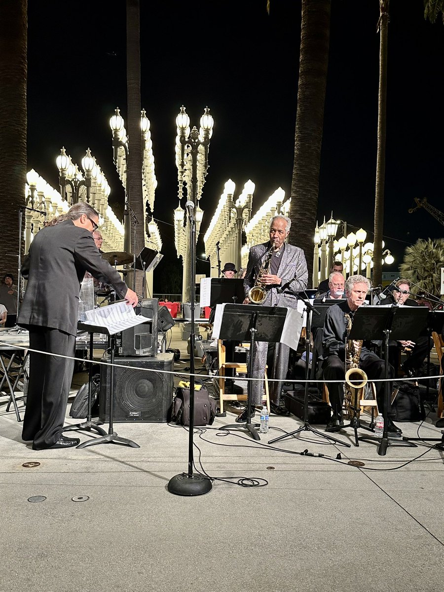 CapraBlackBH's tweet photo. Love the love I'm getting from LA right now! So many fans, friends, family, (and even my college roommate) came out to celebrate Sam Rivers' music arranged so master(s)fully by Mark Masters. Thank you: #MarkMasters @angelcityjazz @lacma #markmastersorchestra 📸 by @moranajazz https://t.co/M7XOgnktt9