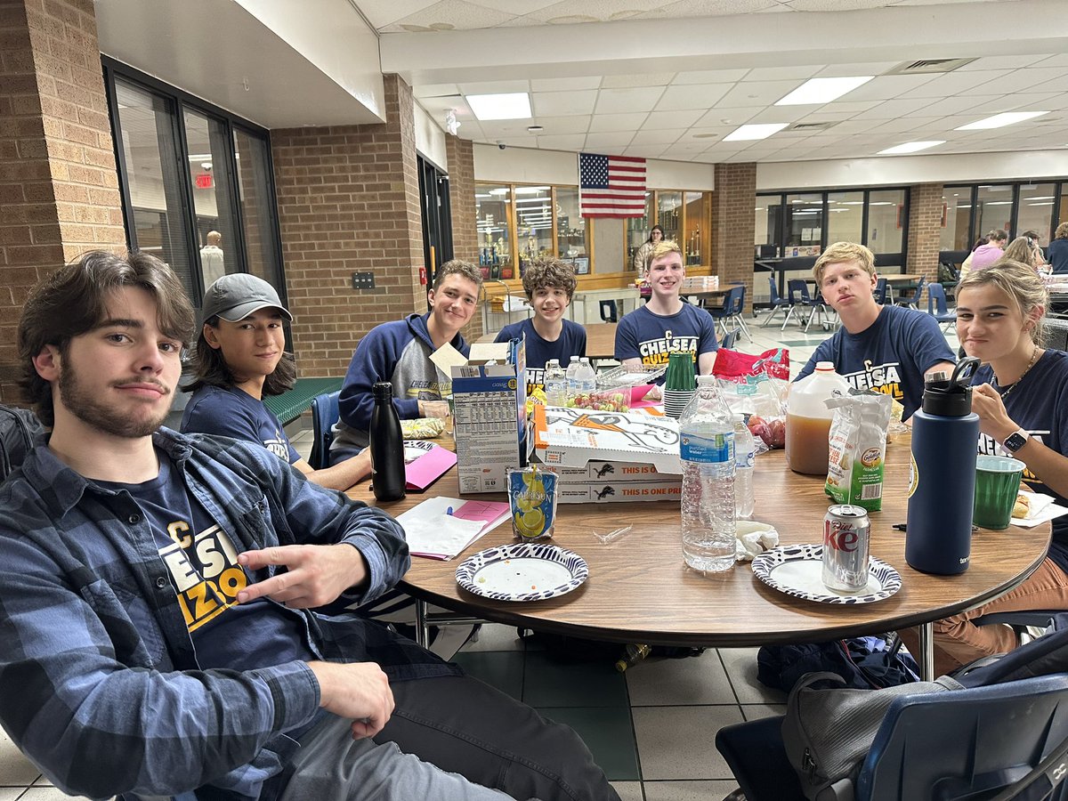 ChsQuiz's tweet image. Loooooong Quiz Bowl day in White Cloud.