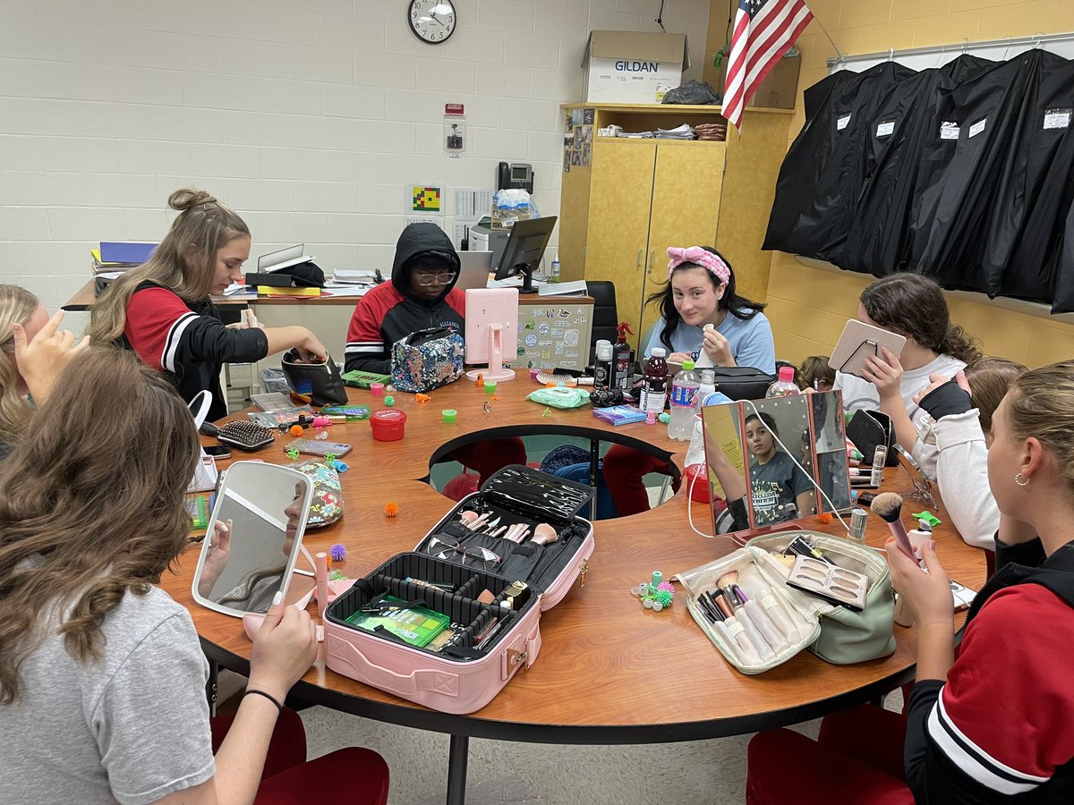 AHSChoirs tweet media