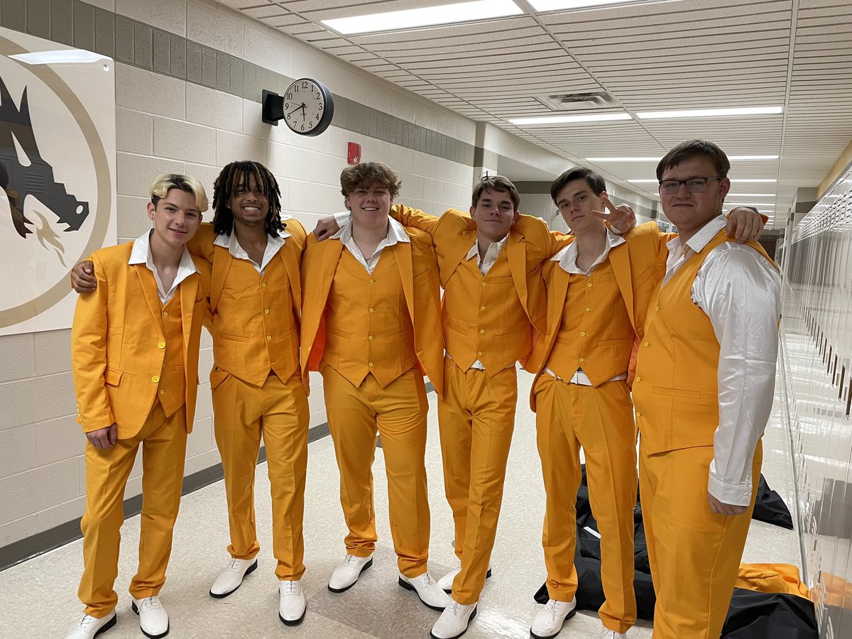 AHSChoirs tweet media