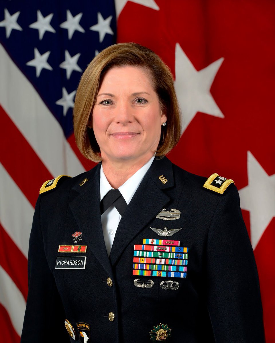 agusantonetti's tweet photo. 🇺🇸 | ÚLTIMA HORA: Laura Richardson, jefa del Comando Sur de los Estados Unidos, va a por los aparatos de propaganda de las dictaduras latinoamericanas (TeleSur, RT y Sputnik):

“TeleSur, Sputnik y Russia Today no practican el periodismo. Difunden desinformación. Su trabajo es socavar las democracias en todo el hemisferio, y tenemos que hacer algo”.

Llegó la hora.