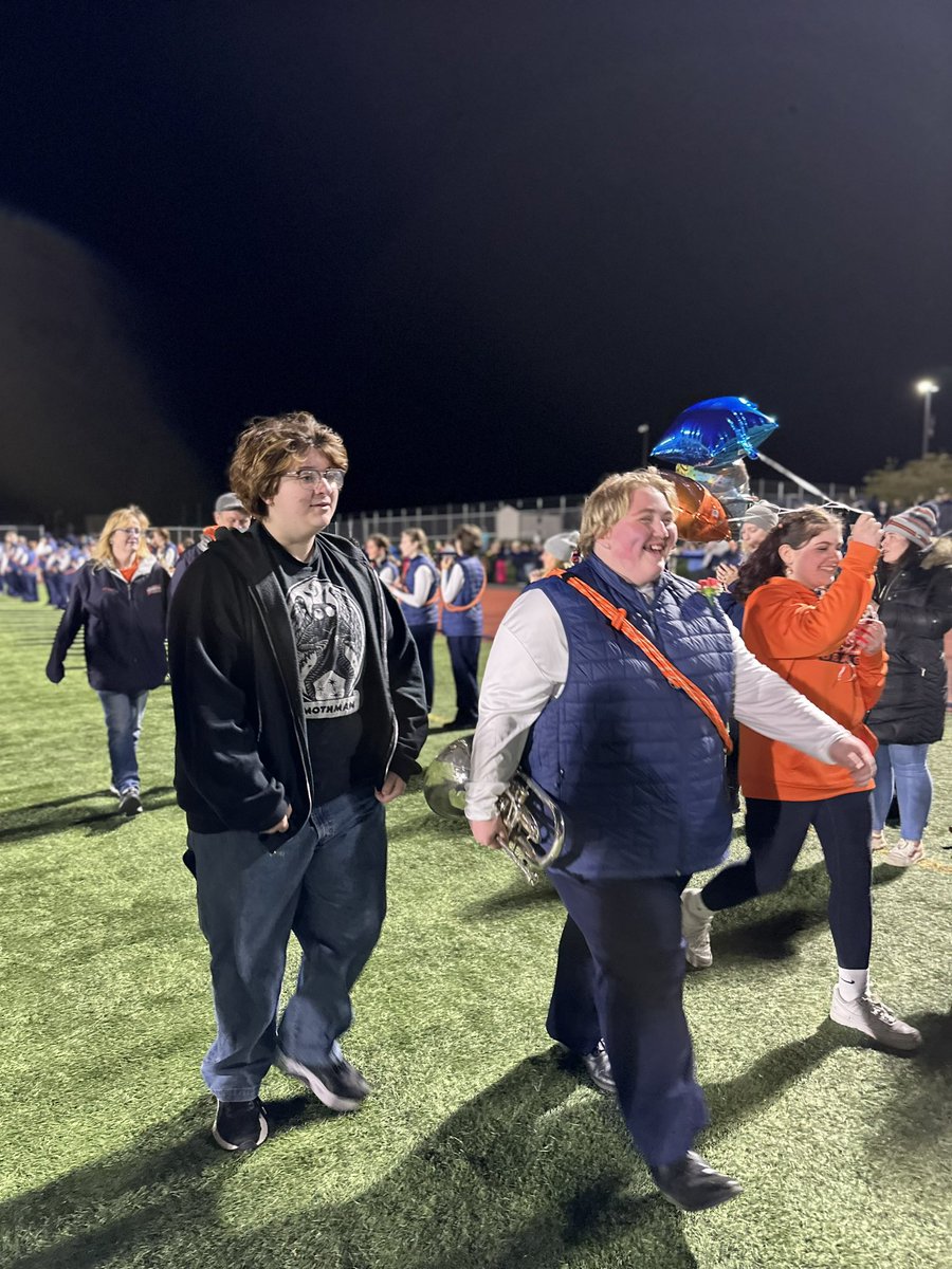 BrianaOBrienLHS's tweet photo. And the crowd goes wild!! Incredible show for @LHS_Marching  at tonight’s home show! Congratulations to our Marching Seniors! #ThisIsLiverpool @LCSDFineArts @LCSDOfficial @BrettRWoodcock https://t.co/UvQ76qe6fx