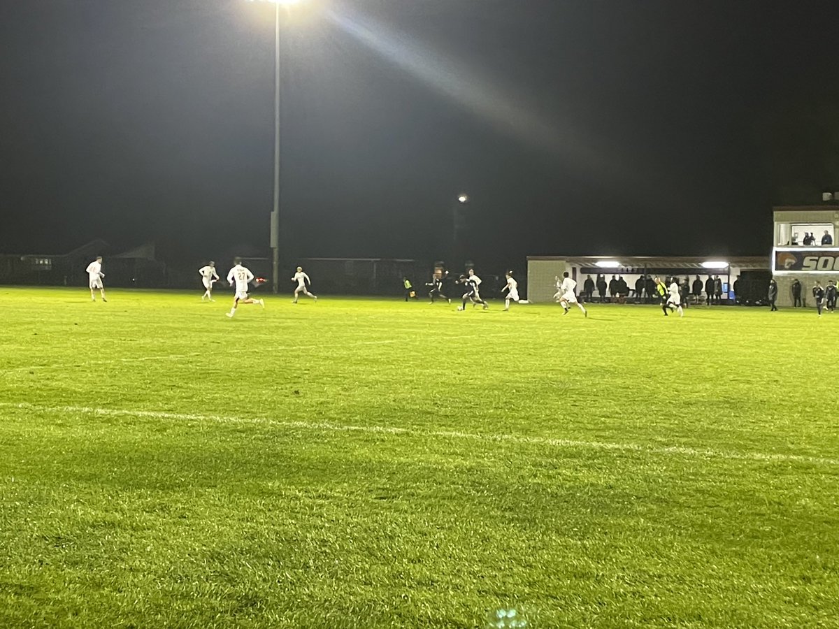 acpeterson_24's tweet image. Watching ⁦⁦@ONUTigerSoccer⁩ with ⁦@abbyhammer⁩ because it’s fun and because we can! Learning a ton and look forward to learning more! #letthesoccerlifebegin #ONU #JunctionFC #AllAboard2024