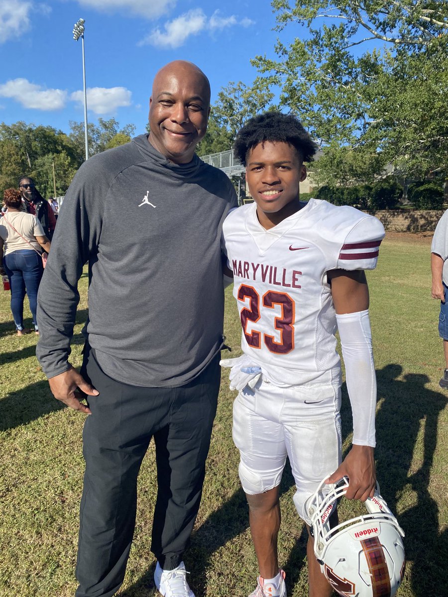 Lewis Brooks (@drbrookslew) on Twitter photo It was great seeing this young man play today at Huntington College. Proud of you Kial. <a href="/MHSDawgsFB/">Montevallo Bulldogs Football</a> It was great seeing this young man play today at Huntington College. Proud of you Kial. <a href="/MHSDawgsFB/">Montevallo Bulldogs Football</a>