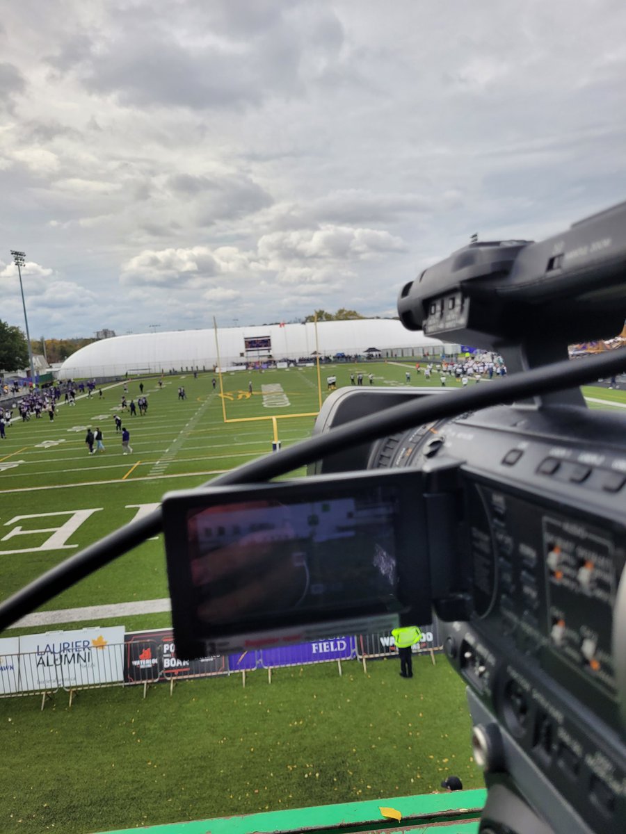 First Game as an Intern @ Laurier university!!

Got to do End Zone cut