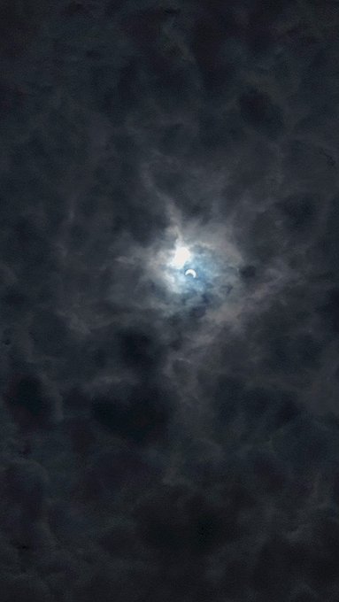 🌘🌘🌘 Eclipse https://t.co/J1AmiZ8kS2<a href="/tag/onmfc"class="tags"><span>#onmfc</span></a>