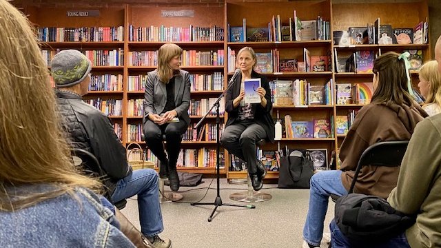 nhungtrandavies's tweet photo. What a fantastic book launch this afternoon @AudreysBooks by two beautiful authors @Ahugheswrites and #KateBoorman. Looking forward to reading #LifeExpectancy and #TheHeathensandtheDragons https://t.co/7l5CeOuTDV