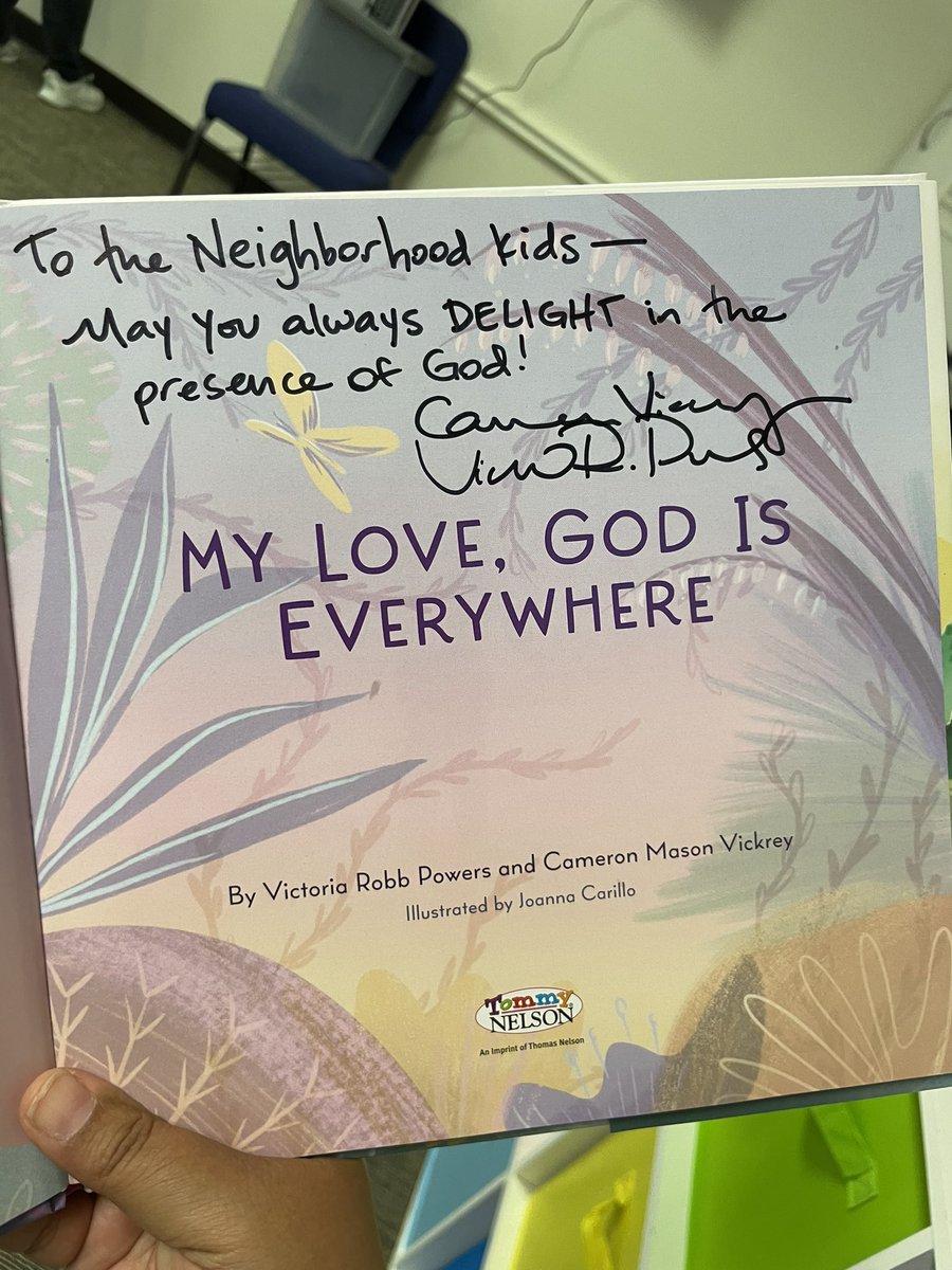 Amy Sinclair tweet media