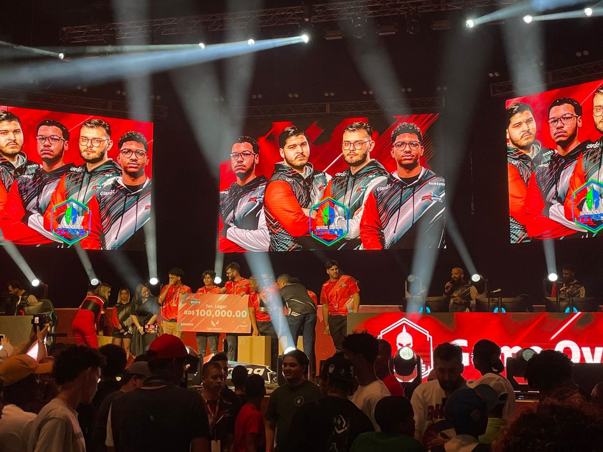 Felicidades a los ganadores de la <a href="/ClaroRD/">Claro RD</a>, y por su fantástico desempeño en el torneo.

Que orgullo ver crecer el nivel de RD poco a poco🇩🇴.

<a href="/GameOverTitans/">Game Over Titans</a> 🥇
<a href="/SpaceRabbitGG/">Space Rabbit Esports</a> 🥈 
<a href="/ESteameclipse/">Team Eclipse</a> 🥉

W casters <a href="/JustHeadline/">Headline 🇩🇴</a> <a href="/GranBudiss/">Erick Cruz - Budiss</a> 
#RDONTOP