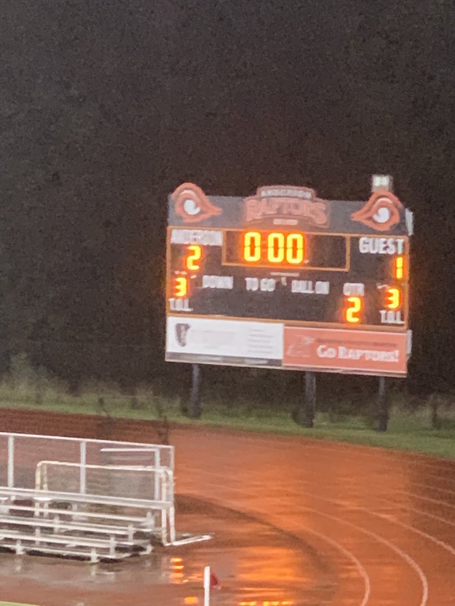 michblue9's tweet photo. Way to finish the season with a 2-1 win over Lakota West! https://t.co/0LoU0eskOZ
