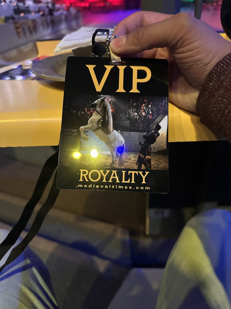 kanovimack's tweet photo. So I surprised Kya with a Papi/Boogie date night to Medieval Times. She was sooooo surprised &amp; excited @MedievalTimes #YellowKnight #DaddyDaughterDateNight #ProudPapi #GirlDad #MiCorazón #VIP https://t.co/dPuSsB6I3T