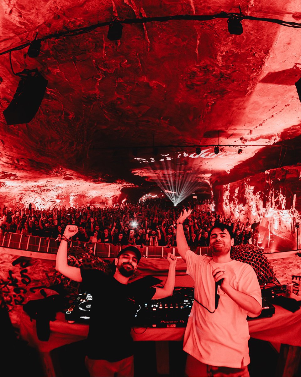 SAMPLIFIRE B2B IVORY USA DEBUT

Merci ❤️