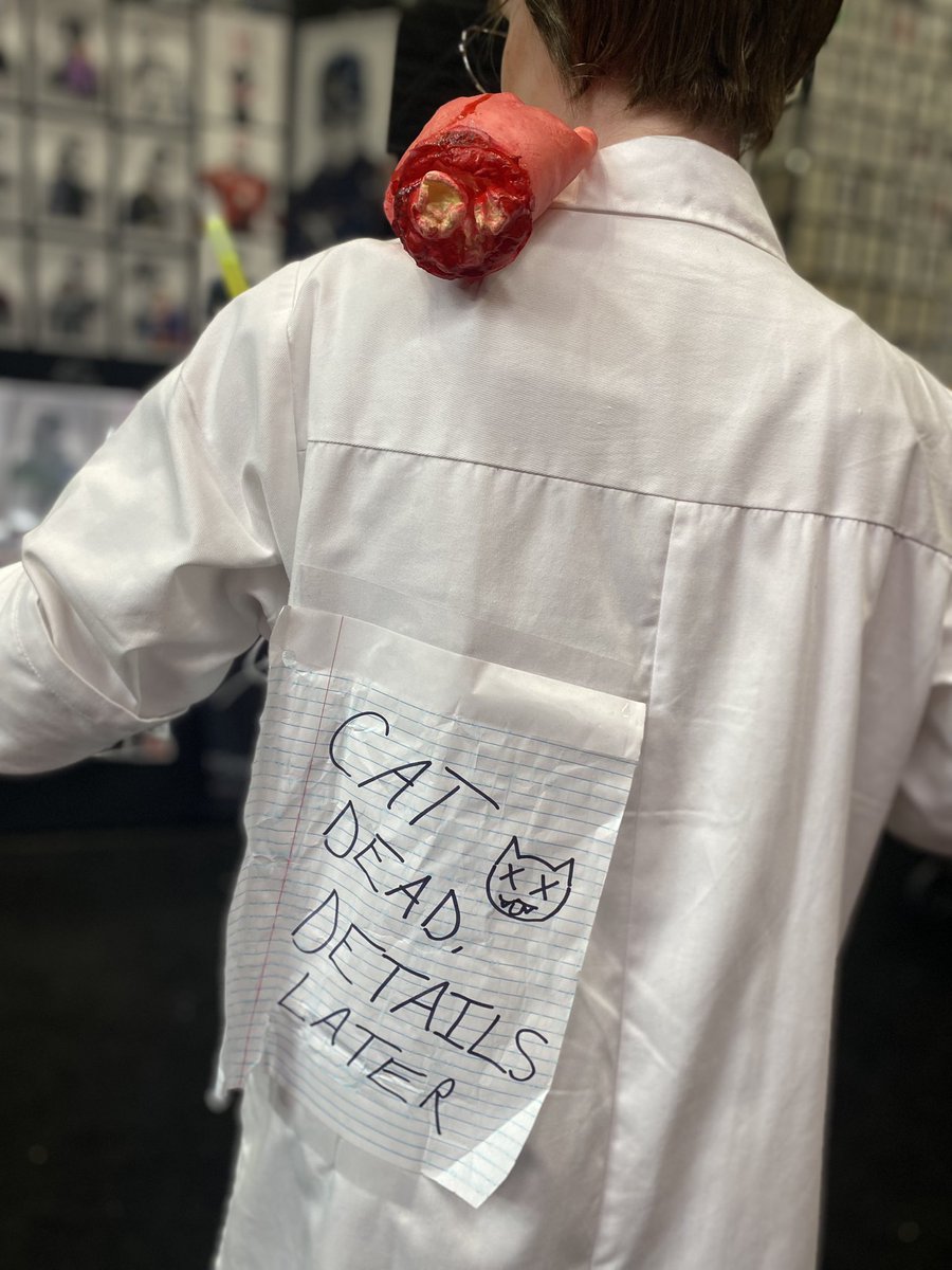PluckyChicken's tweet photo. I never, ever use this horrifying nightmare app anymore because it makes me sad, but I know of no other way to make sure that @ThoughtSlime sees this incredible cosplayer I met at NYCC. https://t.co/6Bfw4Nxlma