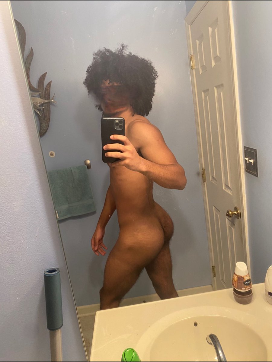NorthEast_D's tweet photo. rt if you need a 🥷 w dick and a bubble 🍑😽 https://t.co/EMqLPk5IVc