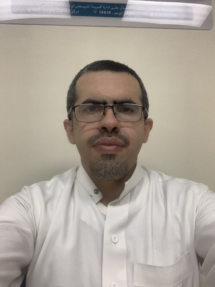hazemsj's tweet photo. قصيدتي القادمة حزينة سأحاول كتابتها  اليوم وغدا  وسأنشرها بالصوت والصورة اليوم أو غدا أو بعد غد أو خلال هذا الأسبوع فابقوا معنا 

سفير الحزن https://t.co/cVcuKrz2Kf