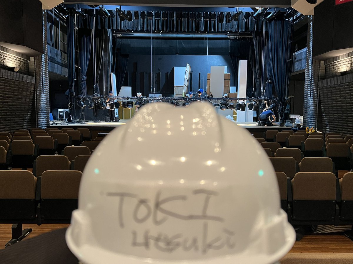 ukiukium tweet media